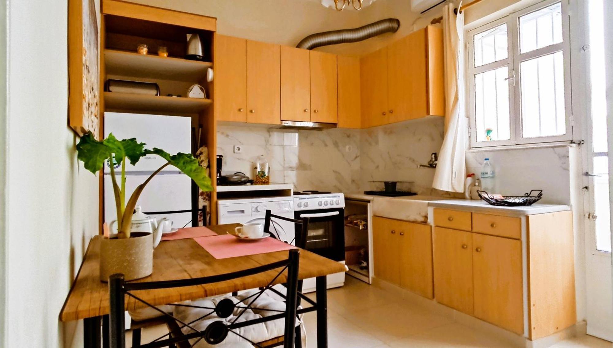 Next To Metro! Bright Apartment With Fully Equipped Kitchen Atena Exterior foto